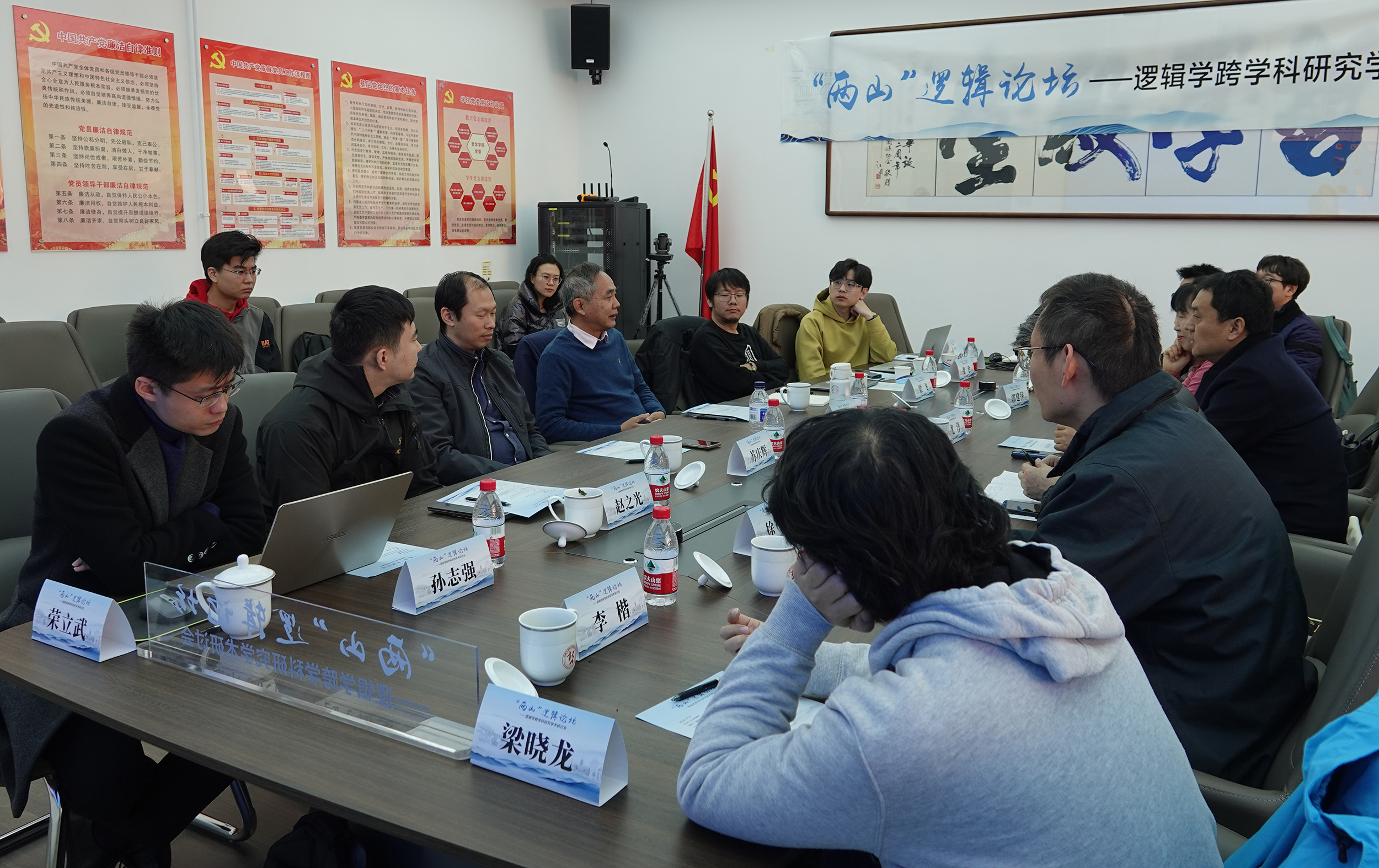 d0de5a47f40d481891b97add26e85c7f.jpg d0de5a47f40d481891b97add26e85c7f.jpg